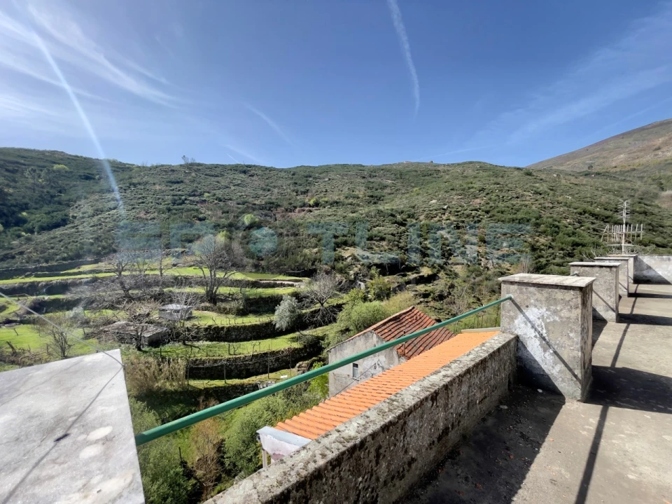 Armazém para Venda em Covilhã e Canhoso Foto 8