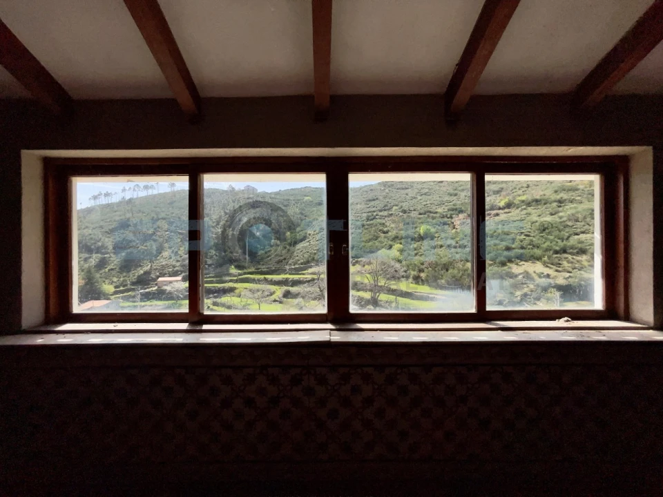 Armazém para Venda em Covilhã e Canhoso Foto 17