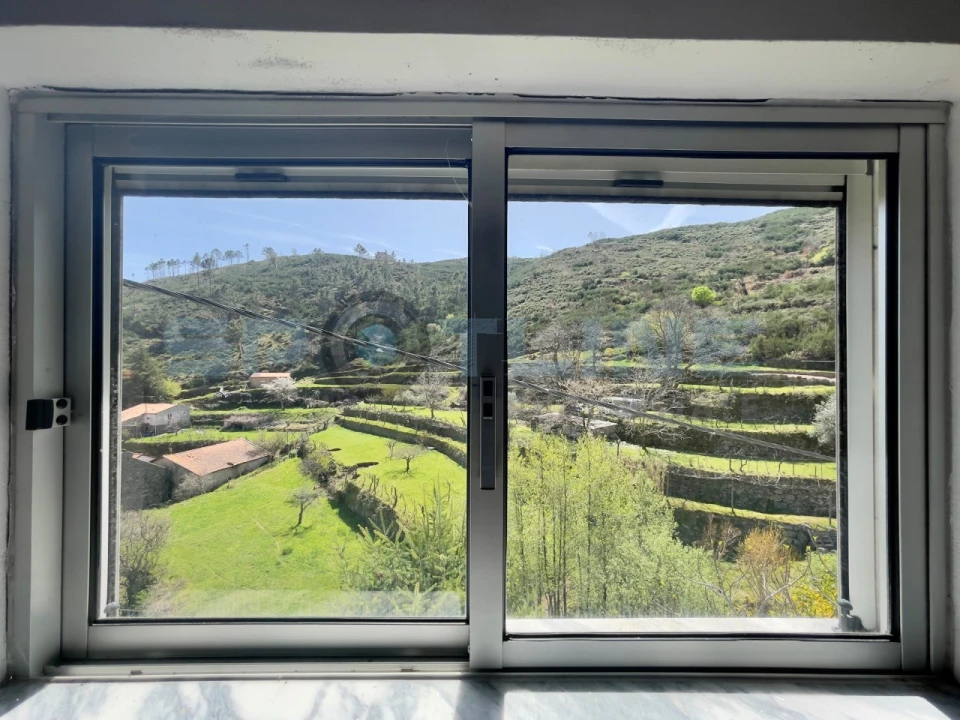 Armazém para Venda em Covilhã e Canhoso Foto 43