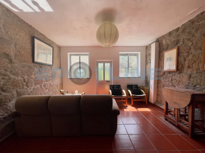 Armazém para Venda em Covilhã e Canhoso Foto 40