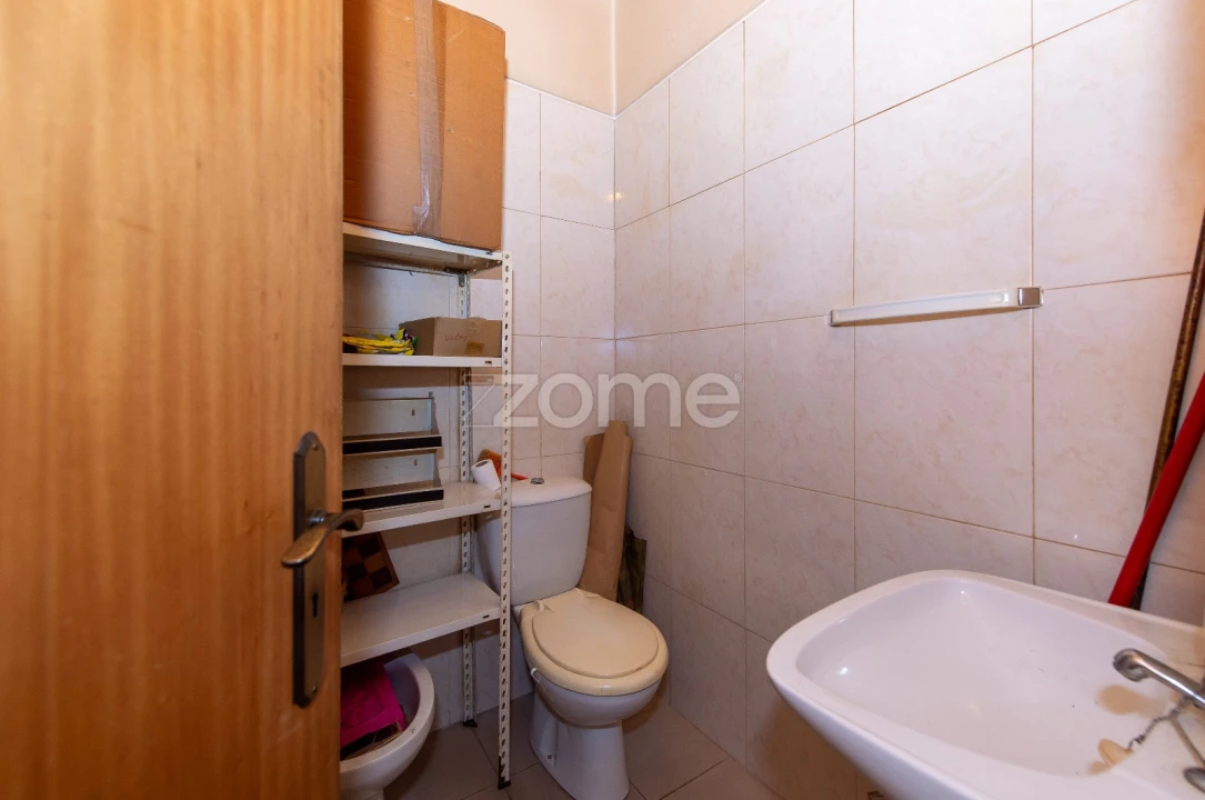 Negócio para Venda em São Mamede de Infesta e Senhora da Hora Foto 11