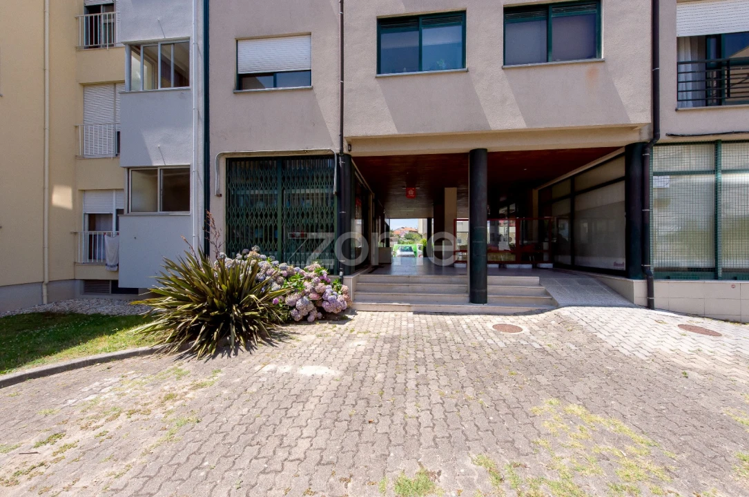 Negócio para Venda em São Mamede de Infesta e Senhora da Hora Foto 12