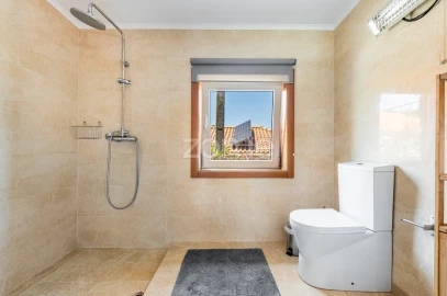 Quinta T5 para Venda em Galegos