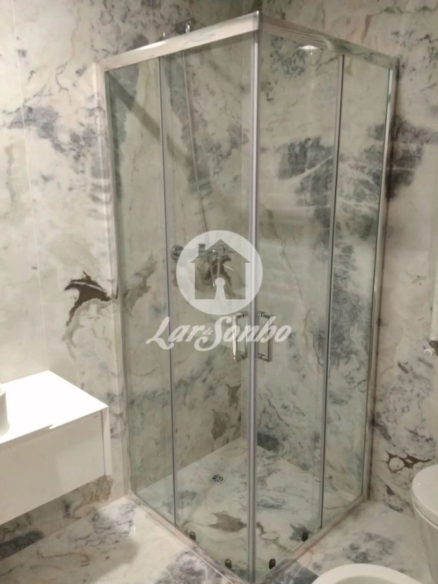 Moradia T4 para Venda em Abade de Neiva Foto 10