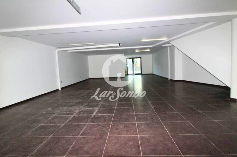 Moradia T4 para Venda em Abade de Neiva Foto 22