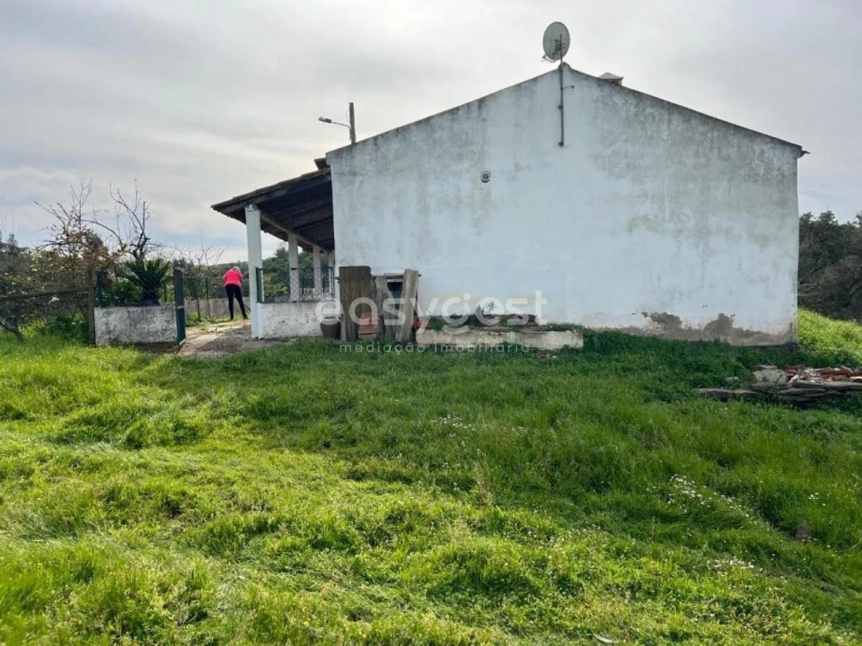 Quinta T2 para Venda em São Martinho das Amoreiras Foto 27