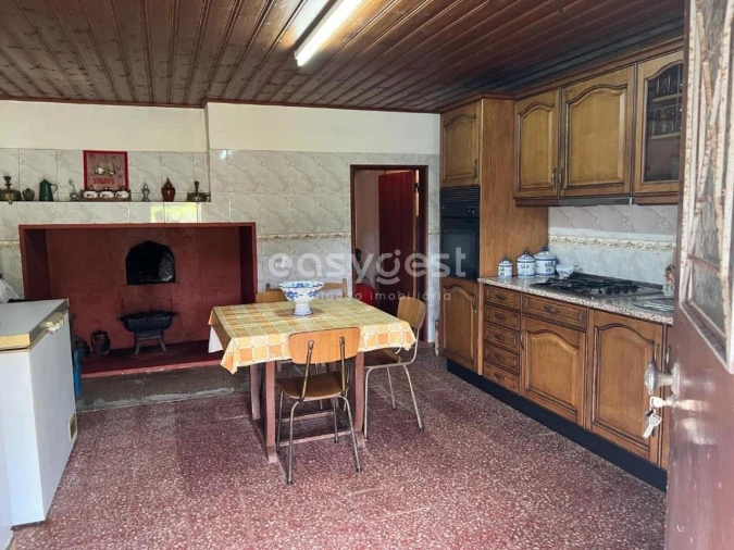 Quinta T2 para Venda em São Martinho das Amoreiras Foto 13