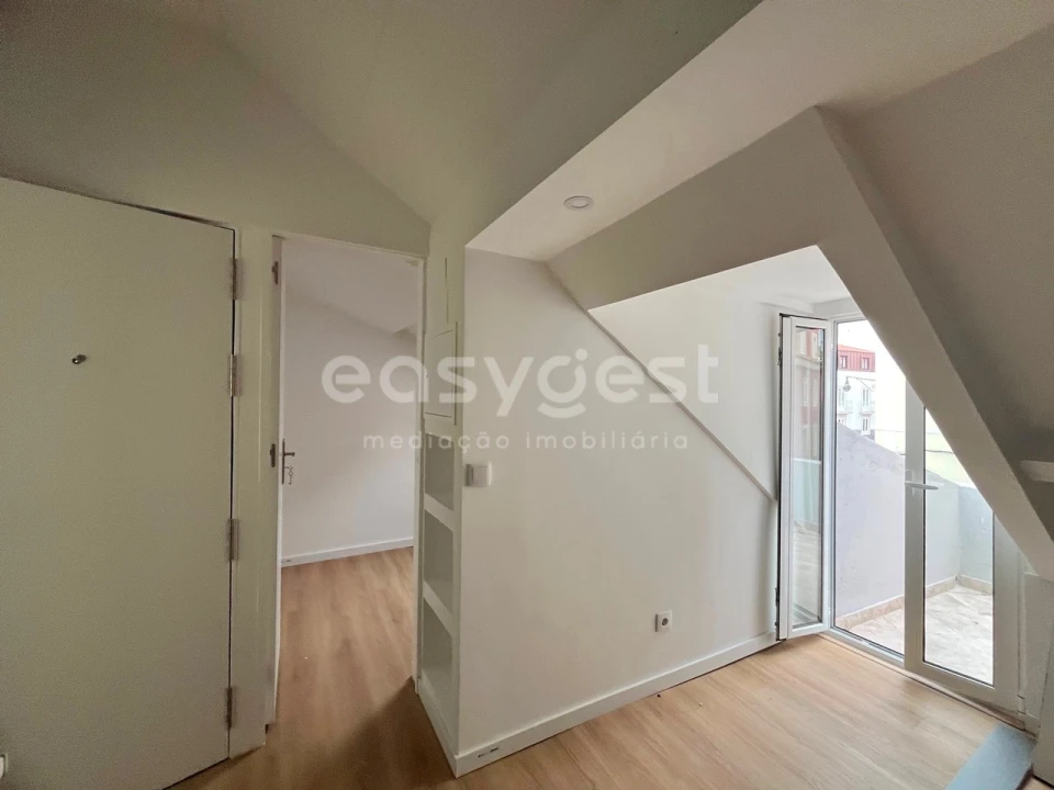 Apartamento T1 para Venda em Santa Maria Maior Foto 10