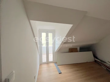 Apartamento T1 para Venda em Santa Maria Maior