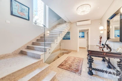 Moradia T5 para Venda em Cascais e Estoril