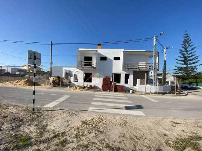 Moradia T3 para Venda em Fernao Ferro Foto 8