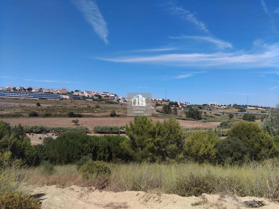 Terreno para Venda em Caparica e Trafaria Foto 1
