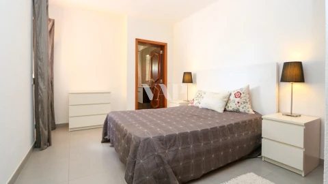 Moradia T2 para Venda em Quarteira