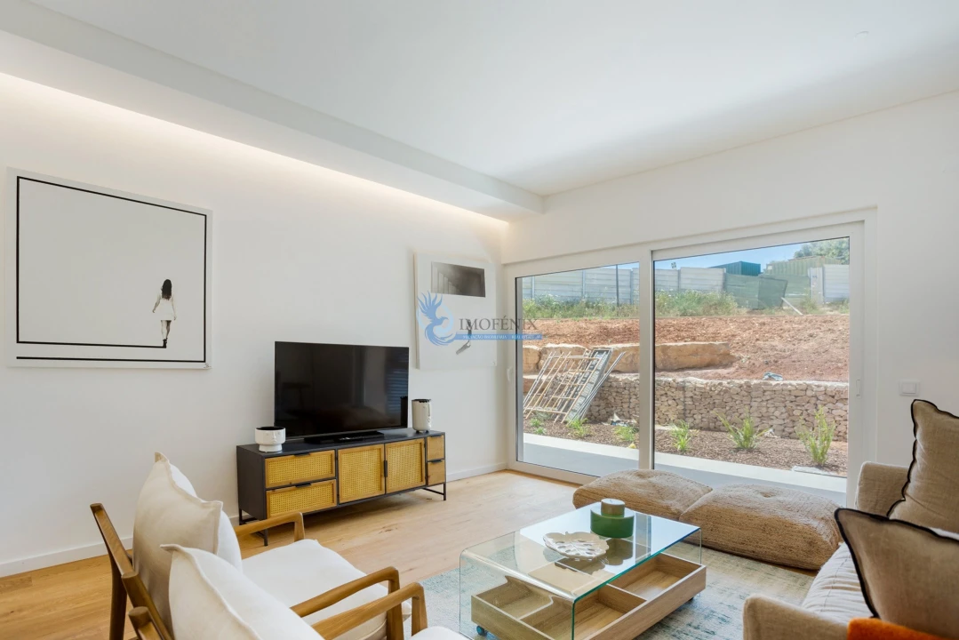 Apartamento T3 para Venda em Estômbar e Parchal Foto 2