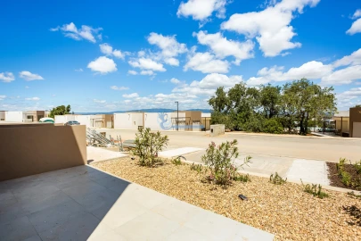 Apartamento T3 para Venda em Estômbar e Parchal