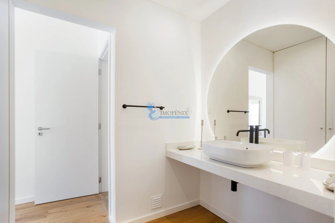 Apartamento T3 para Venda em Estômbar e Parchal Foto 16