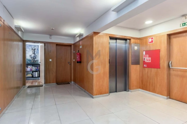 Apartamento T3 para Venda em Misericórdia Foto 26