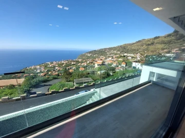 Moradia T4 para Venda em Arco da Calheta
