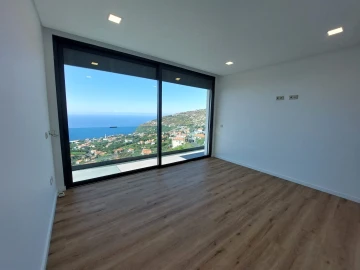 Moradia T4 para Venda em Arco da Calheta