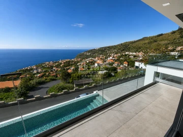 Moradia T4 para Venda em Arco da Calheta