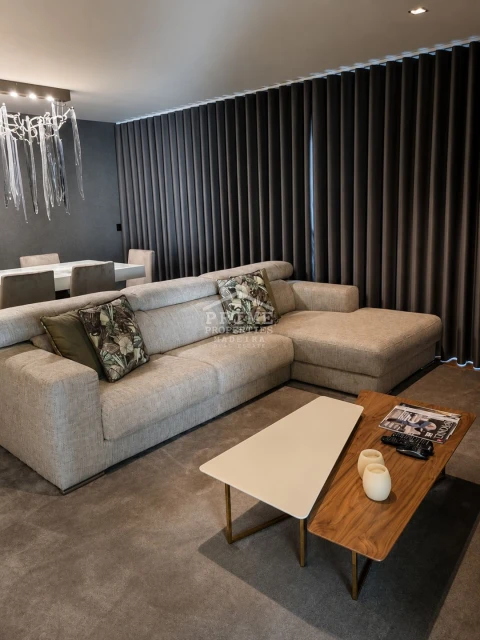 Apartamento T2 para Venda em Funchal (Se)