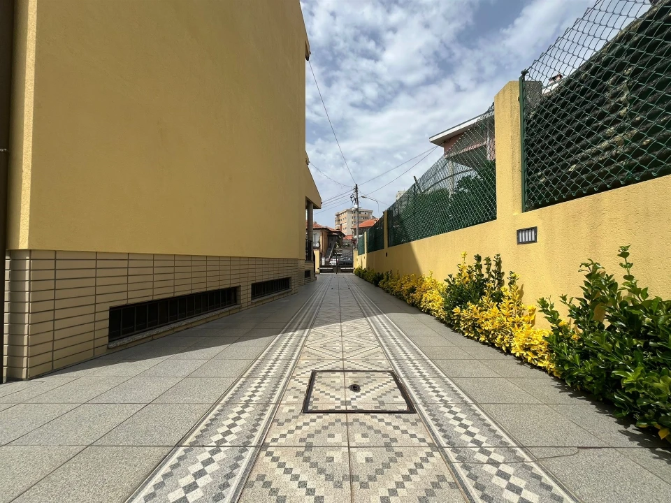 Moradia T5 para Venda em São Mamede de Infesta e Senhora da Hora Foto 66