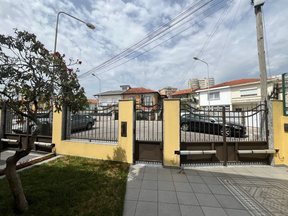 Moradia T5 para Venda em São Mamede de Infesta e Senhora da Hora Foto 67