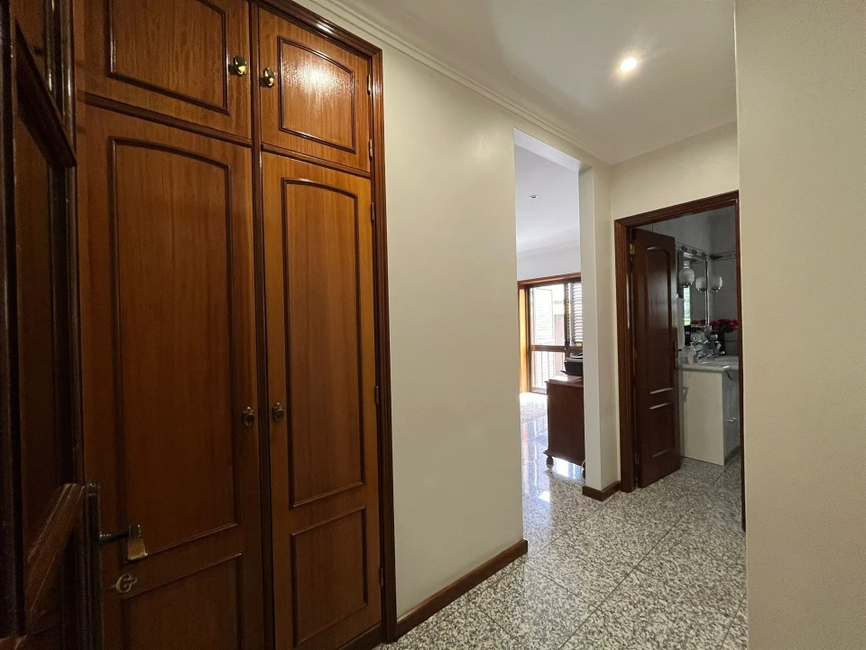 Moradia T5 para Venda em São Mamede de Infesta e Senhora da Hora Foto 25