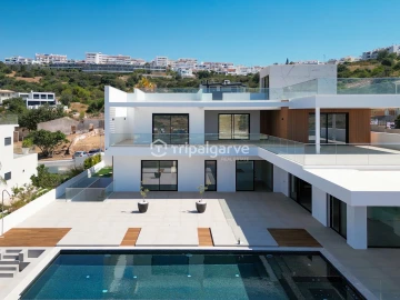 Moradia T4 para Venda em Albufeira e Olhos de Água