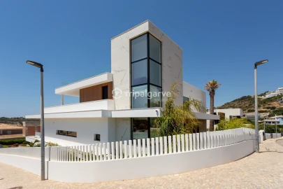 Moradia T4 para Venda em Albufeira e Olhos de Água