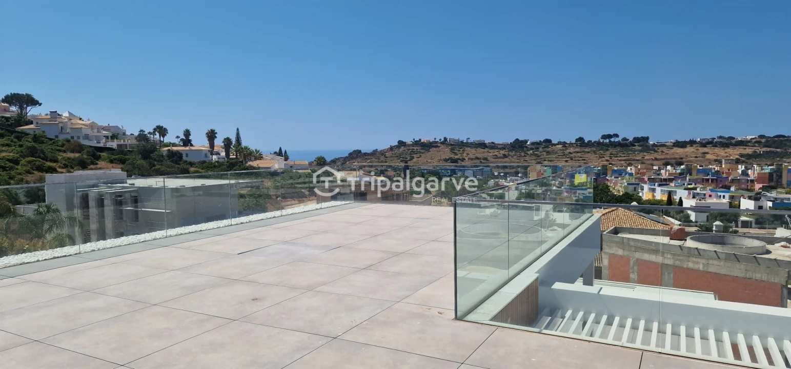 Moradia T4 para Venda em Albufeira e Olhos de Água Foto 35