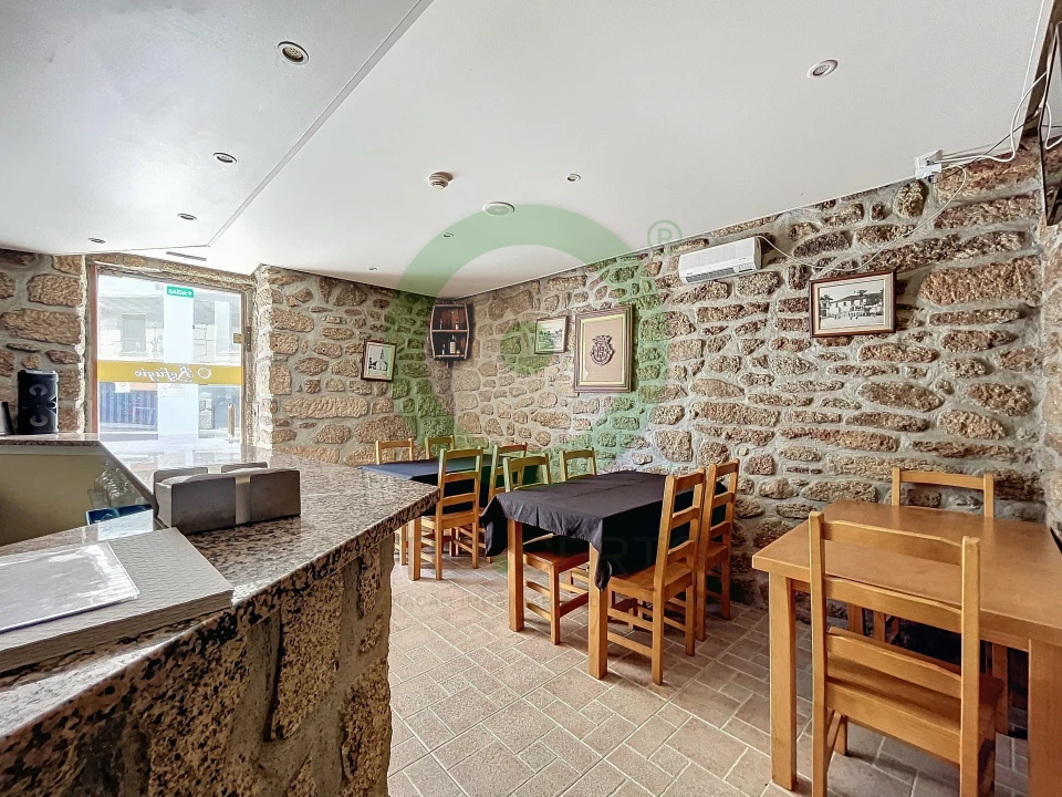 Prédio para Venda em Valpaços e Sanfins Foto 17