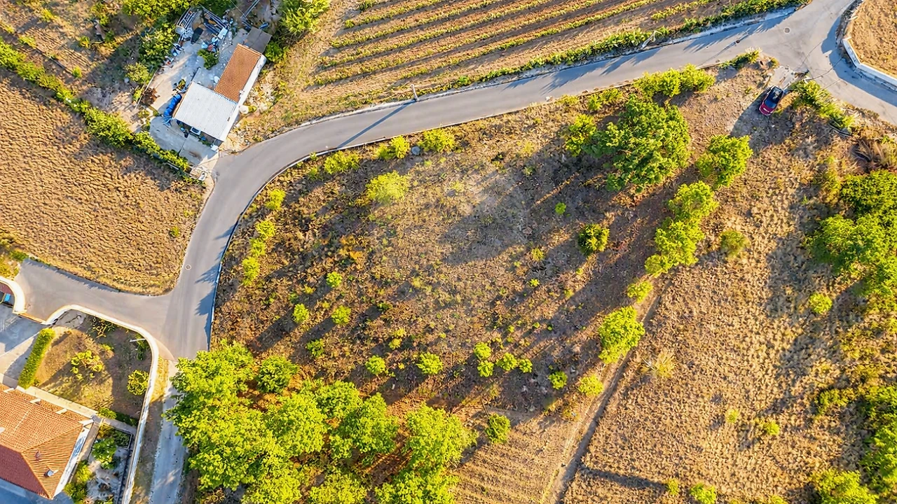 Terreno para Venda em Olhalvo Foto 4