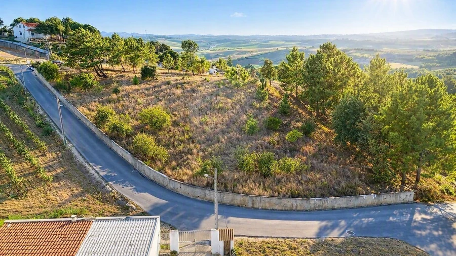 Terreno para Venda em Olhalvo Foto 6