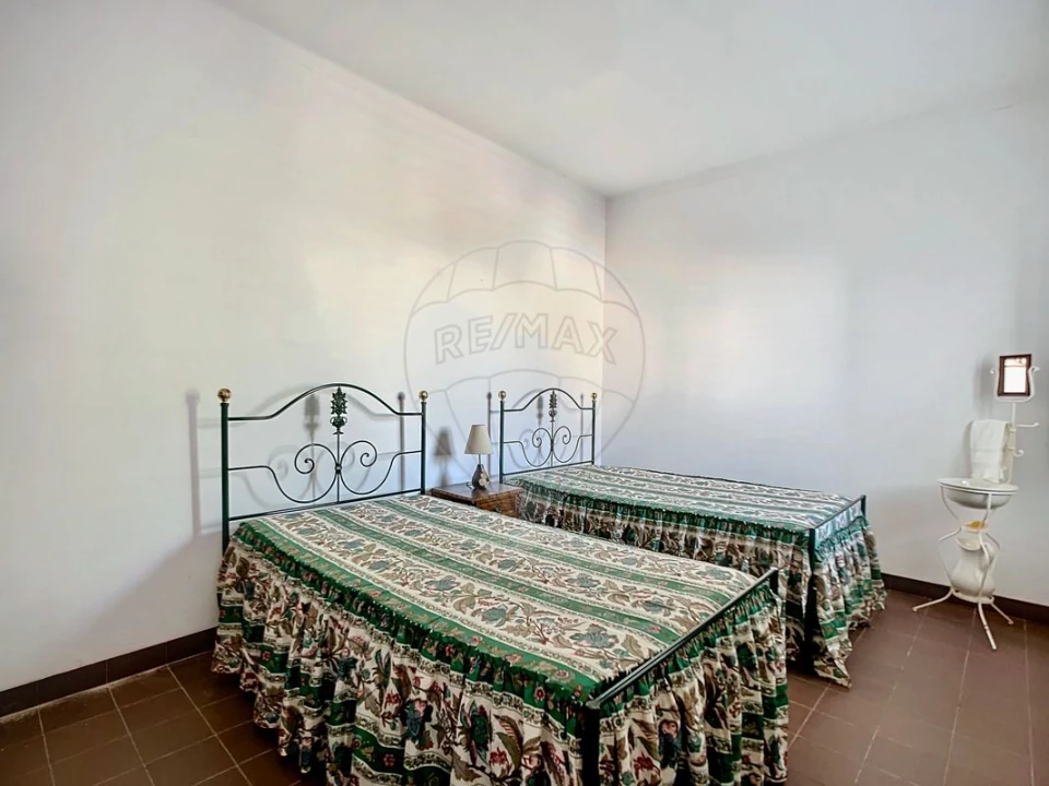 Moradia T5 para Venda em Reguengos de Monsaraz Foto 14