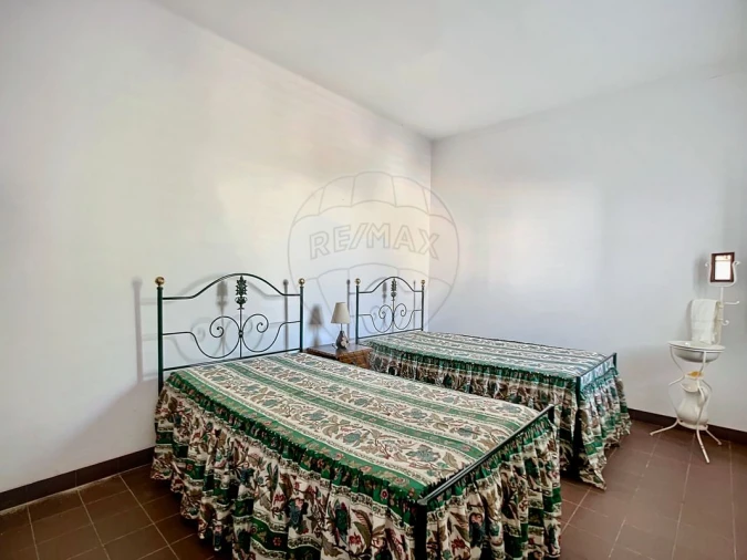 Moradia T5 para Venda em Reguengos de Monsaraz Foto 14