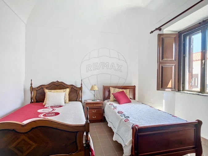 Moradia T5 para Venda em Reguengos de Monsaraz Foto 7