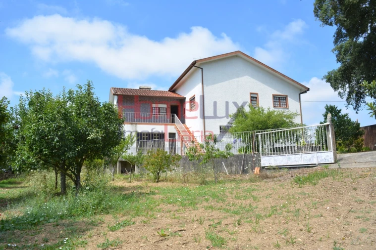 Moradia T2 para Venda em Macinhata do Vouga Foto 4