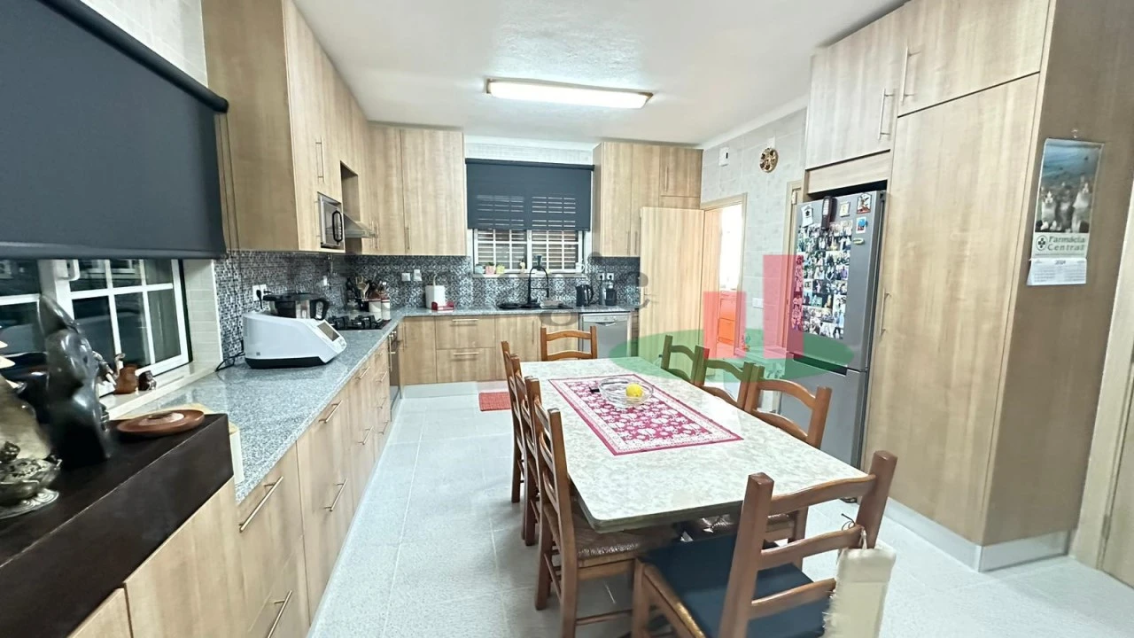 Moradia T3 para Venda em Asseiceira Foto 2