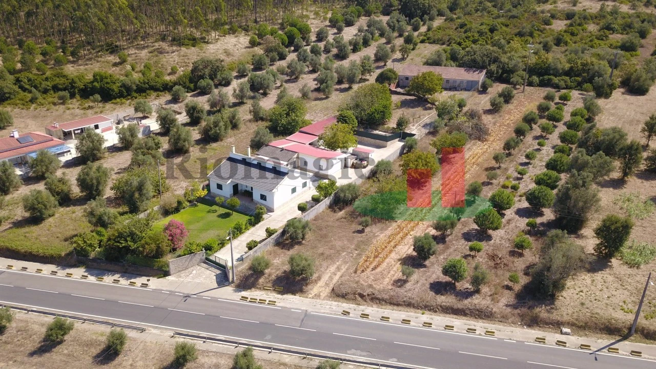 Moradia T3 para Venda em Asseiceira Foto 3