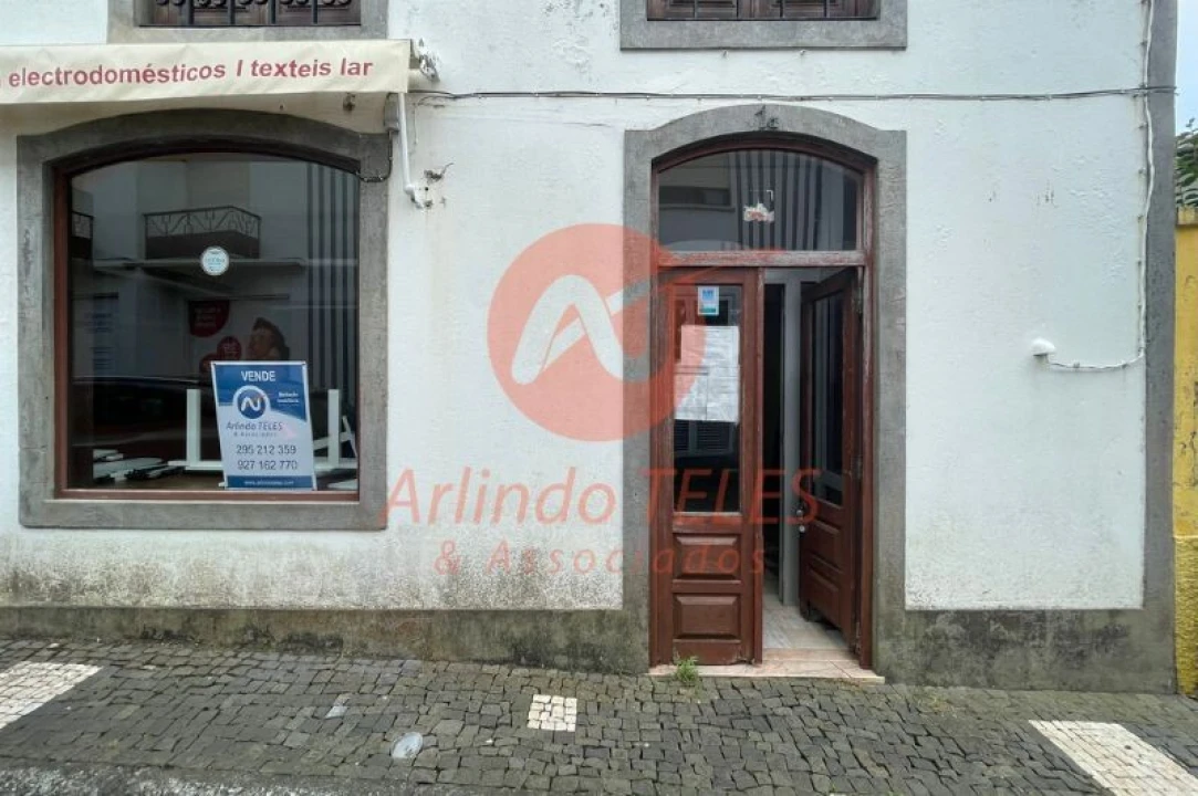 Loja para Venda em Praia da Vitoria (Santa Cruz) Foto 13