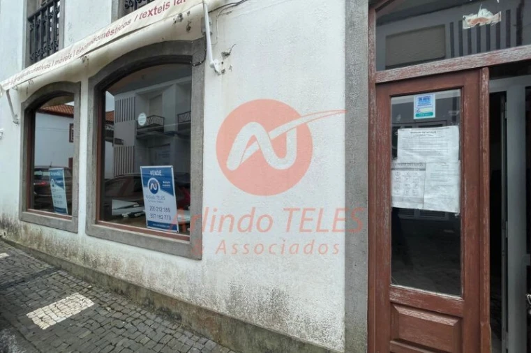 Loja para Venda em Praia da Vitoria (Santa Cruz) Foto 2