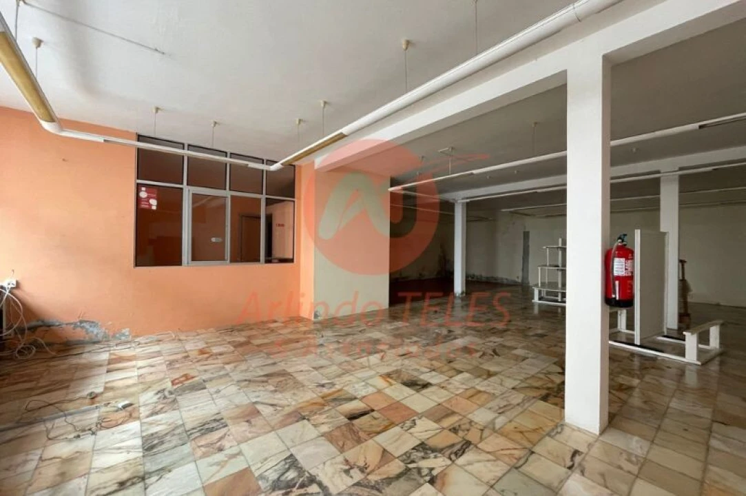 Loja para Venda em Praia da Vitoria (Santa Cruz) Foto 12