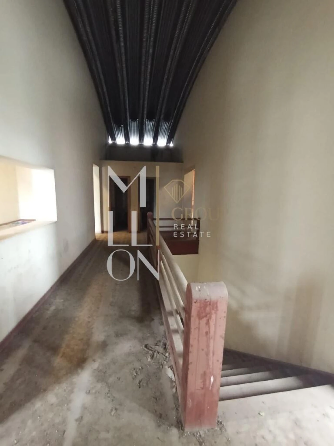 Armazém para Venda em São João da Madeira Foto 4