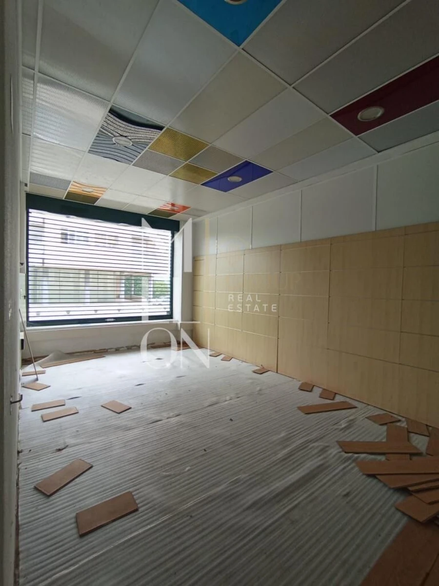 Armazém para Venda em São João da Madeira Foto 7