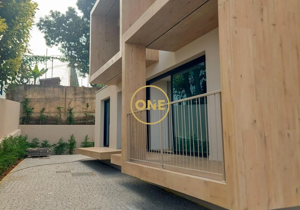 Apartamento T2 para Venda em São Martinho Foto 8
