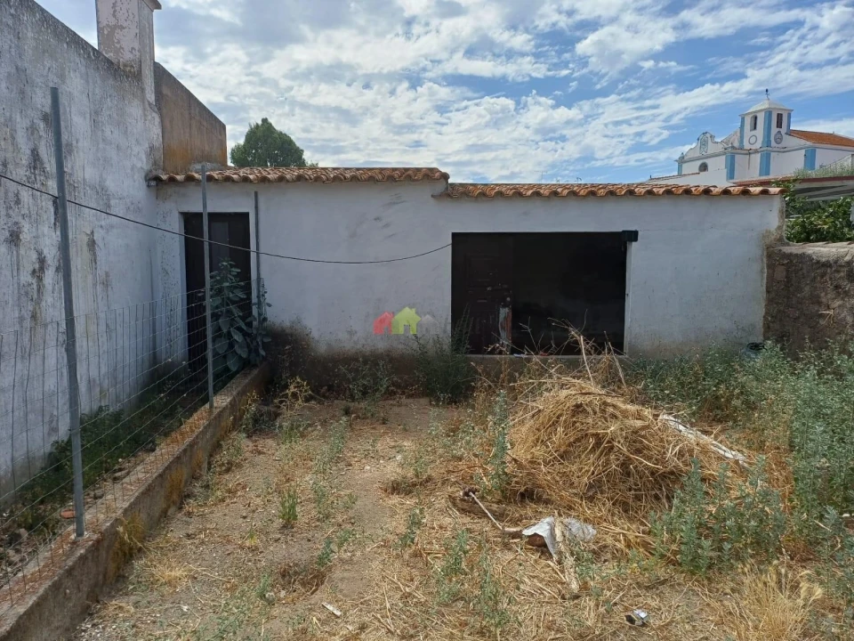 Moradia T2 para Venda em São Miguel de Machede Foto 13