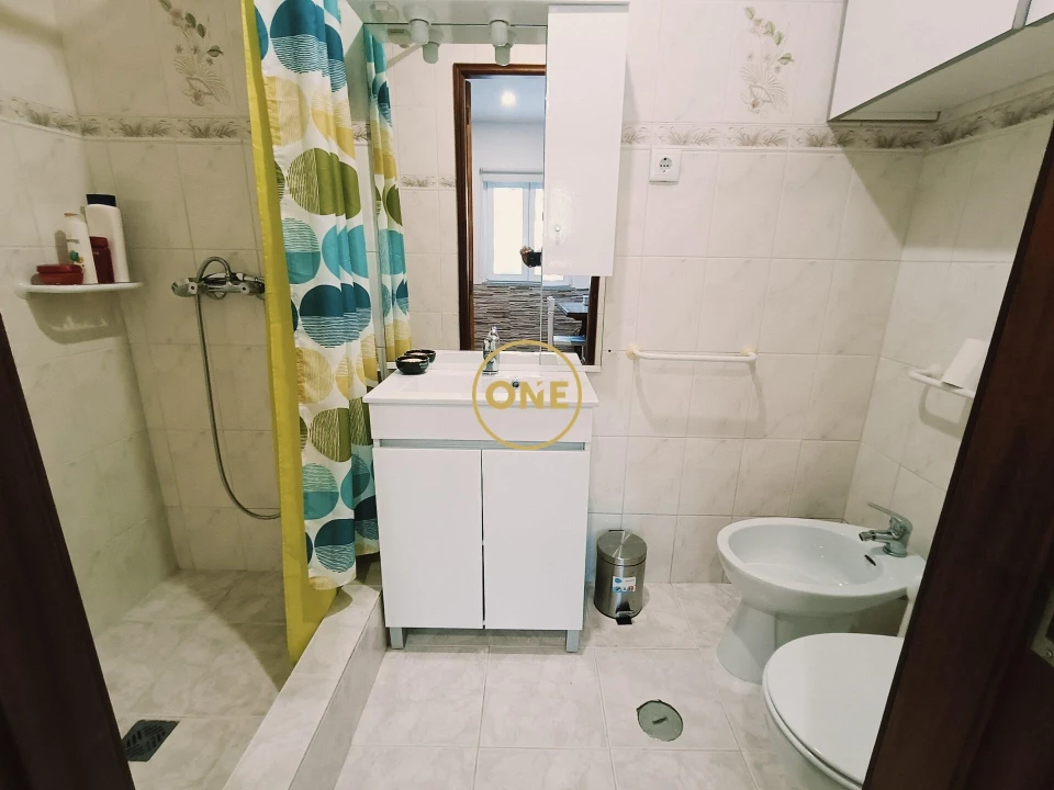 Moradia T3 para Venda em Valdreu Foto 12