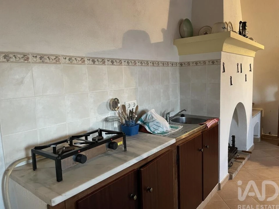 Moradia T4 para Venda em Ameixial Foto 7