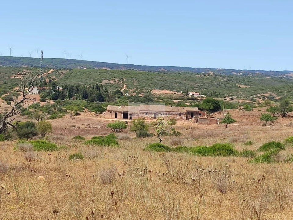 Quinta T4 para Venda em Lagos (São Sebastião e Santa Maria) Foto 2